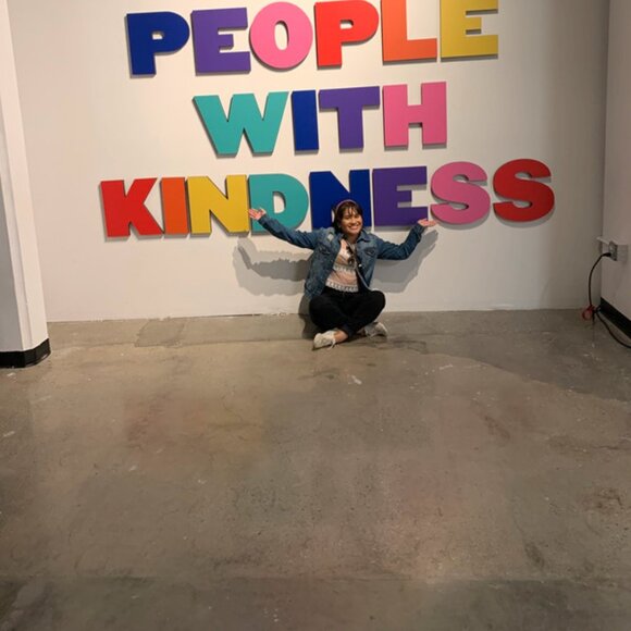 Meet your Posher, Alisha - Picture 1 of 1